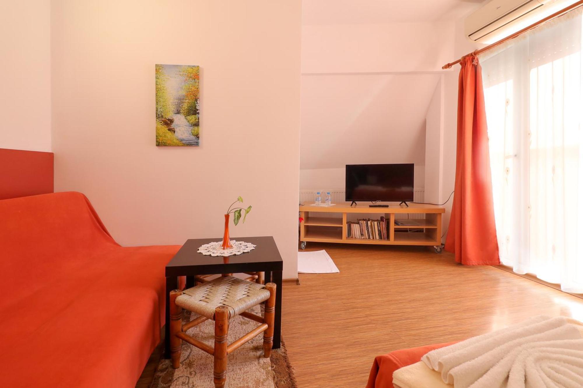 Family Hotel Flora Ζλάτογκραντ Εξωτερικό φωτογραφία