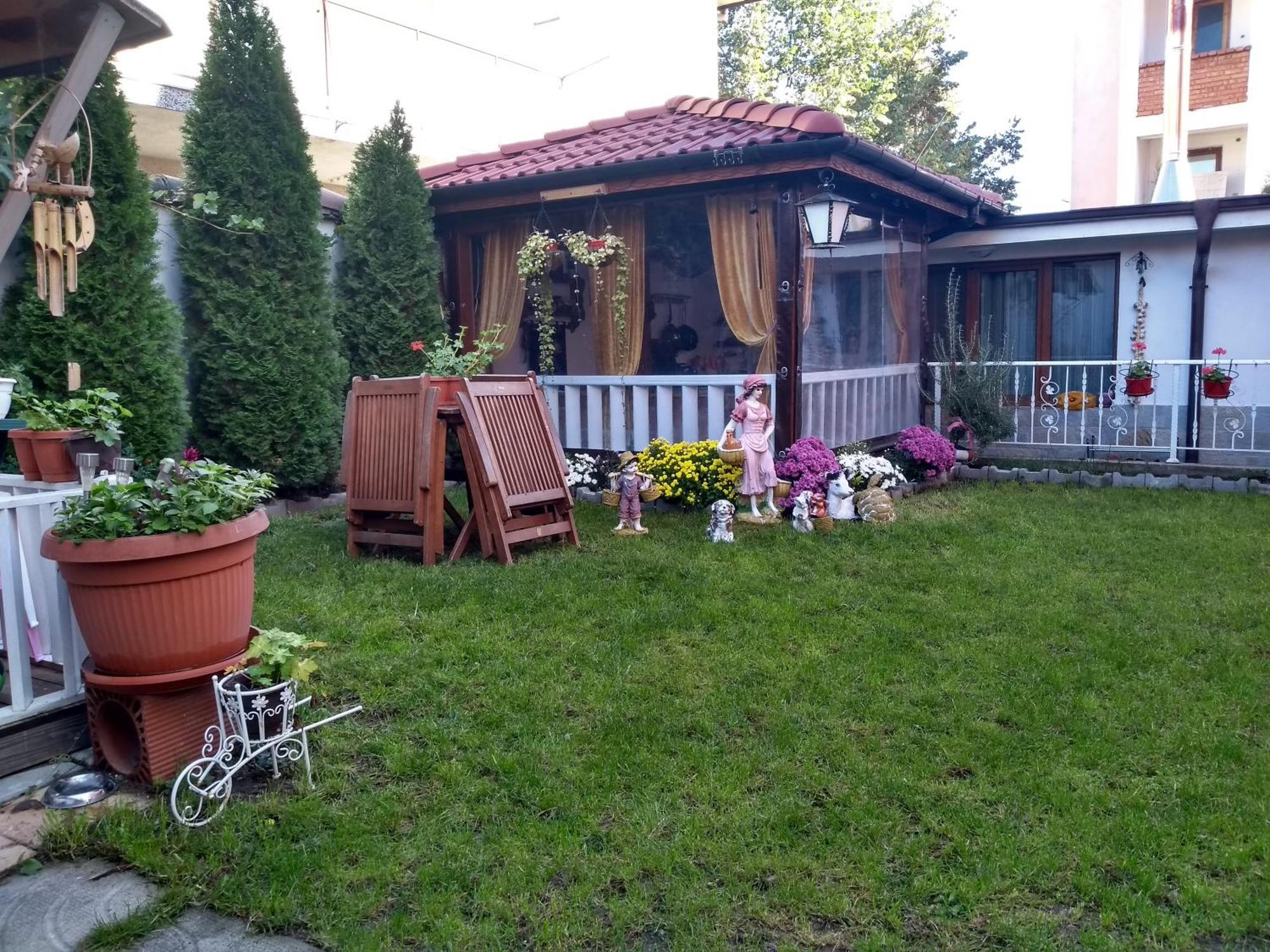 Family Hotel Flora Ζλάτογκραντ Εξωτερικό φωτογραφία
