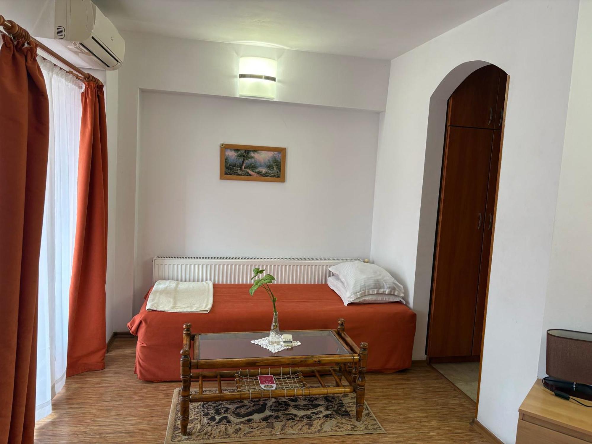 Family Hotel Flora Ζλάτογκραντ Εξωτερικό φωτογραφία
